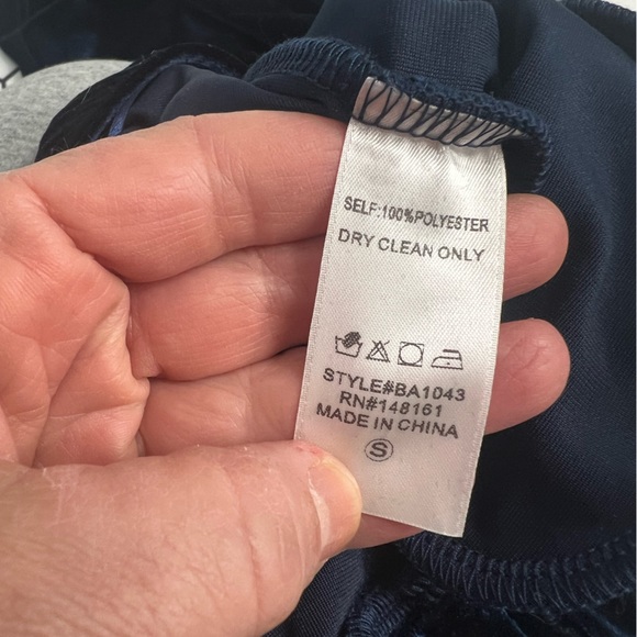 NWT Harper wren polyester velour pants size small - Picture 5 of 5